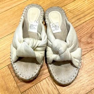 H&M beige slides